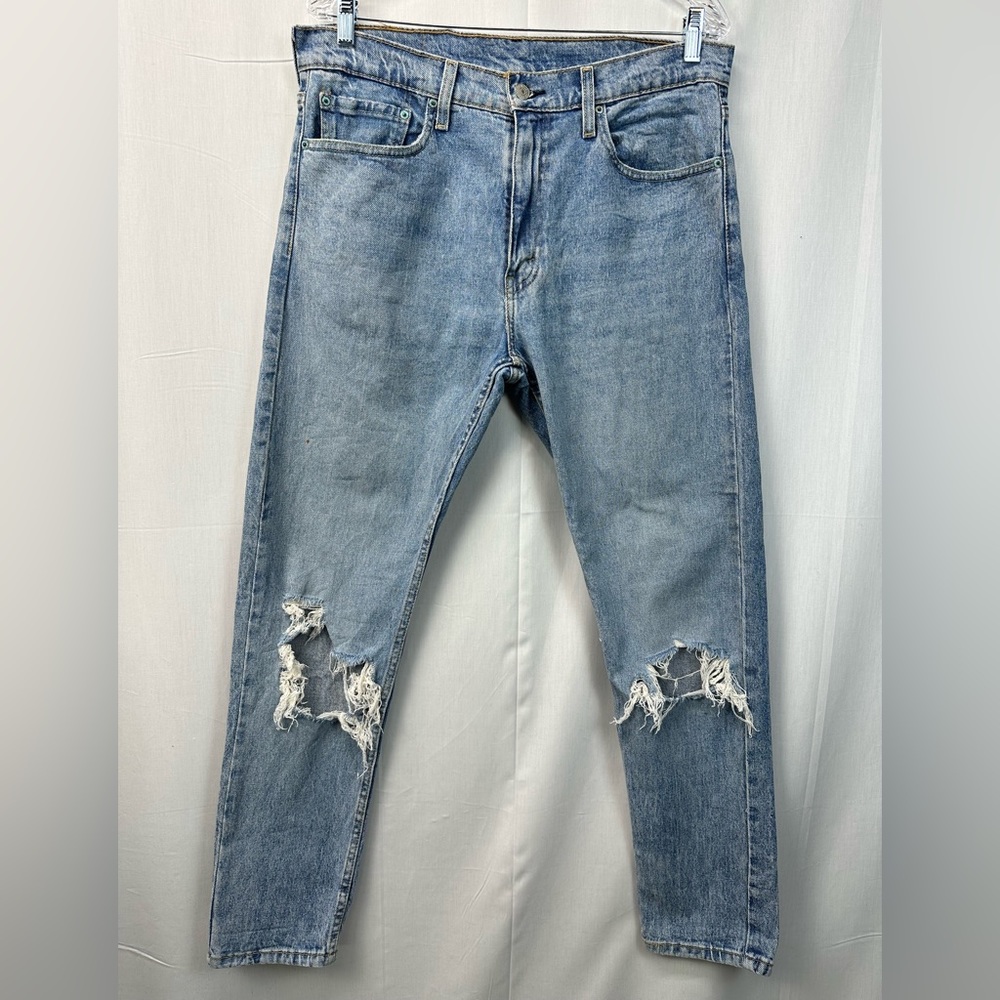 MENS 512 Levi’s distressed jeans
